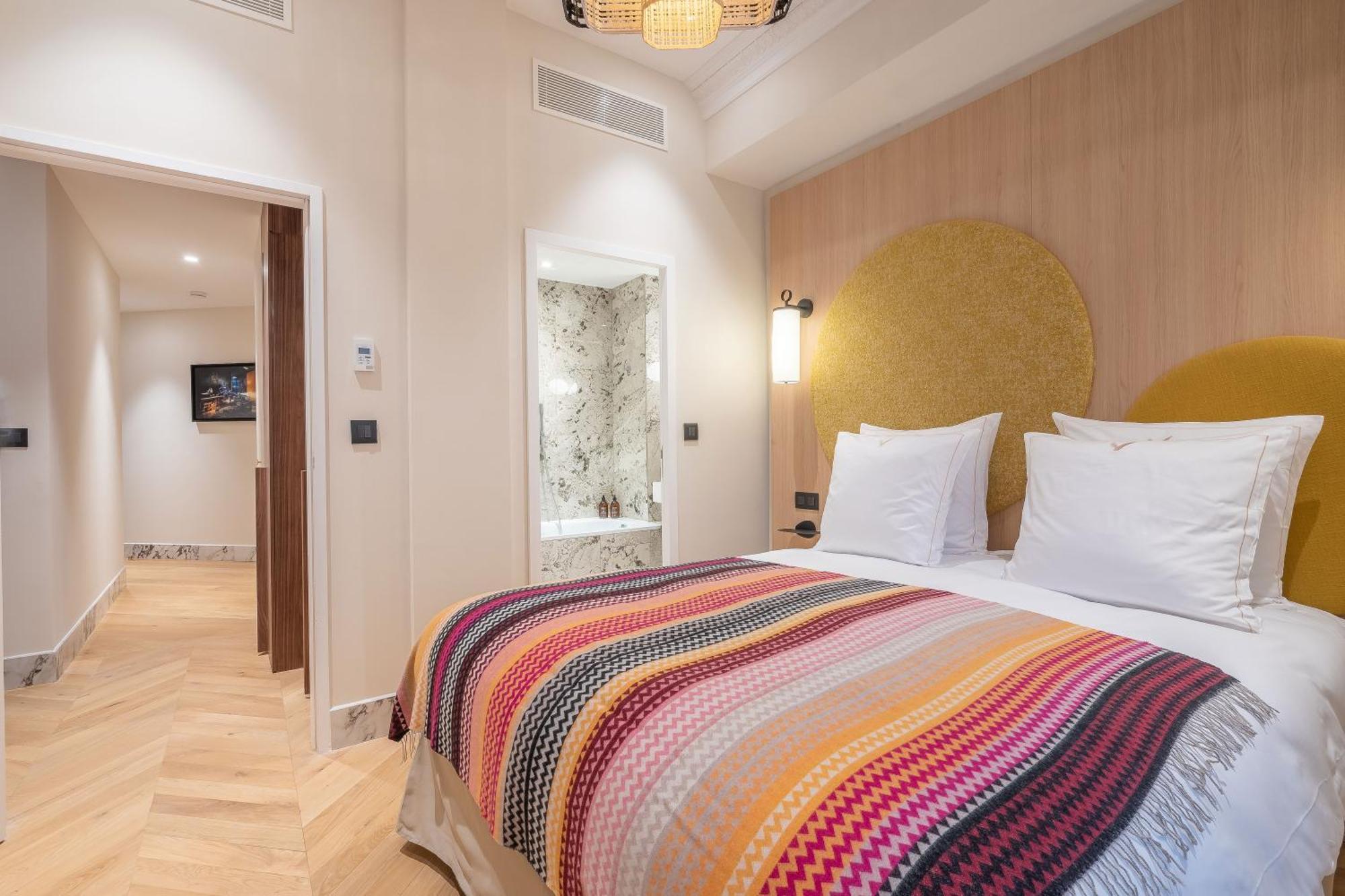 Yuna Saint-germain-des-pres - Serviced * Paris