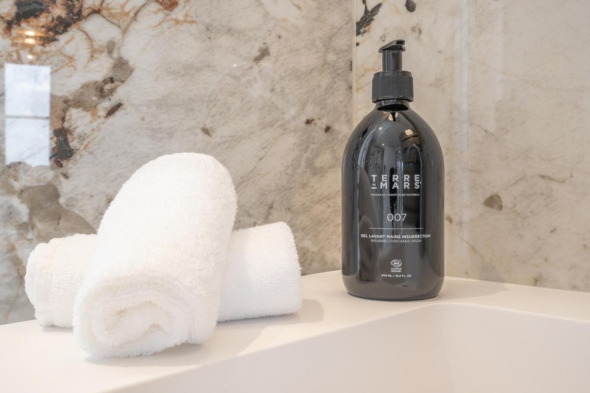 Yuna Saint-germain-des-pres - Serviced *