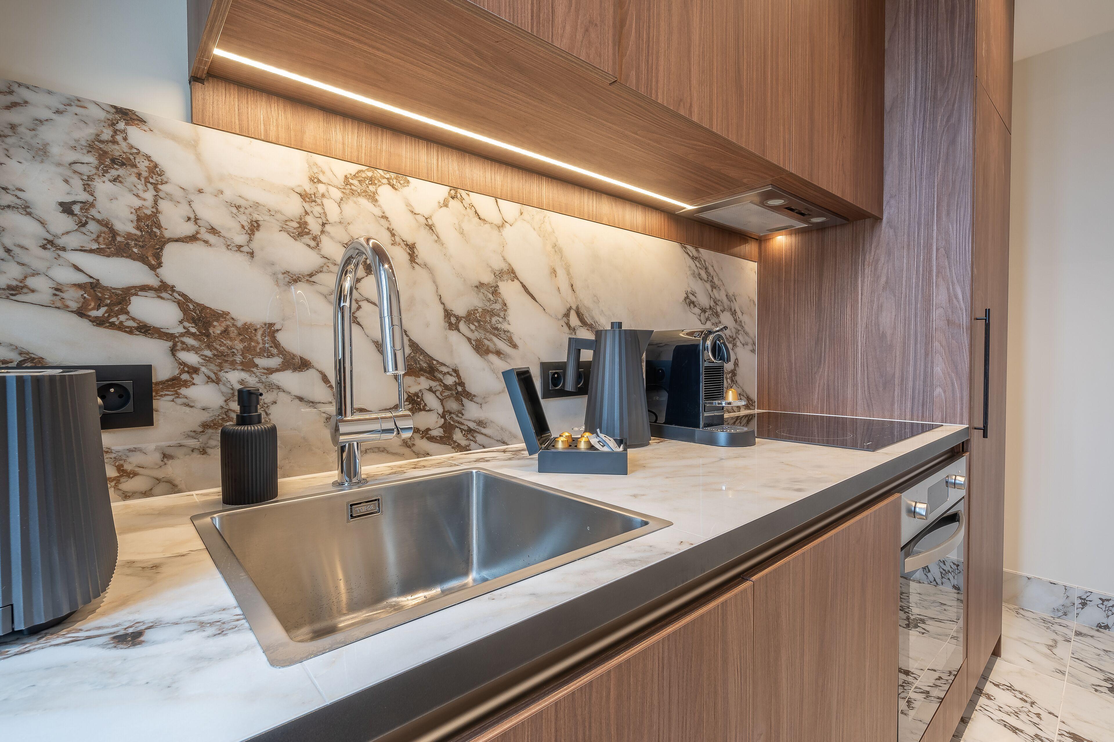 Yuna Saint-germain-des-pres - Serviced * Paris