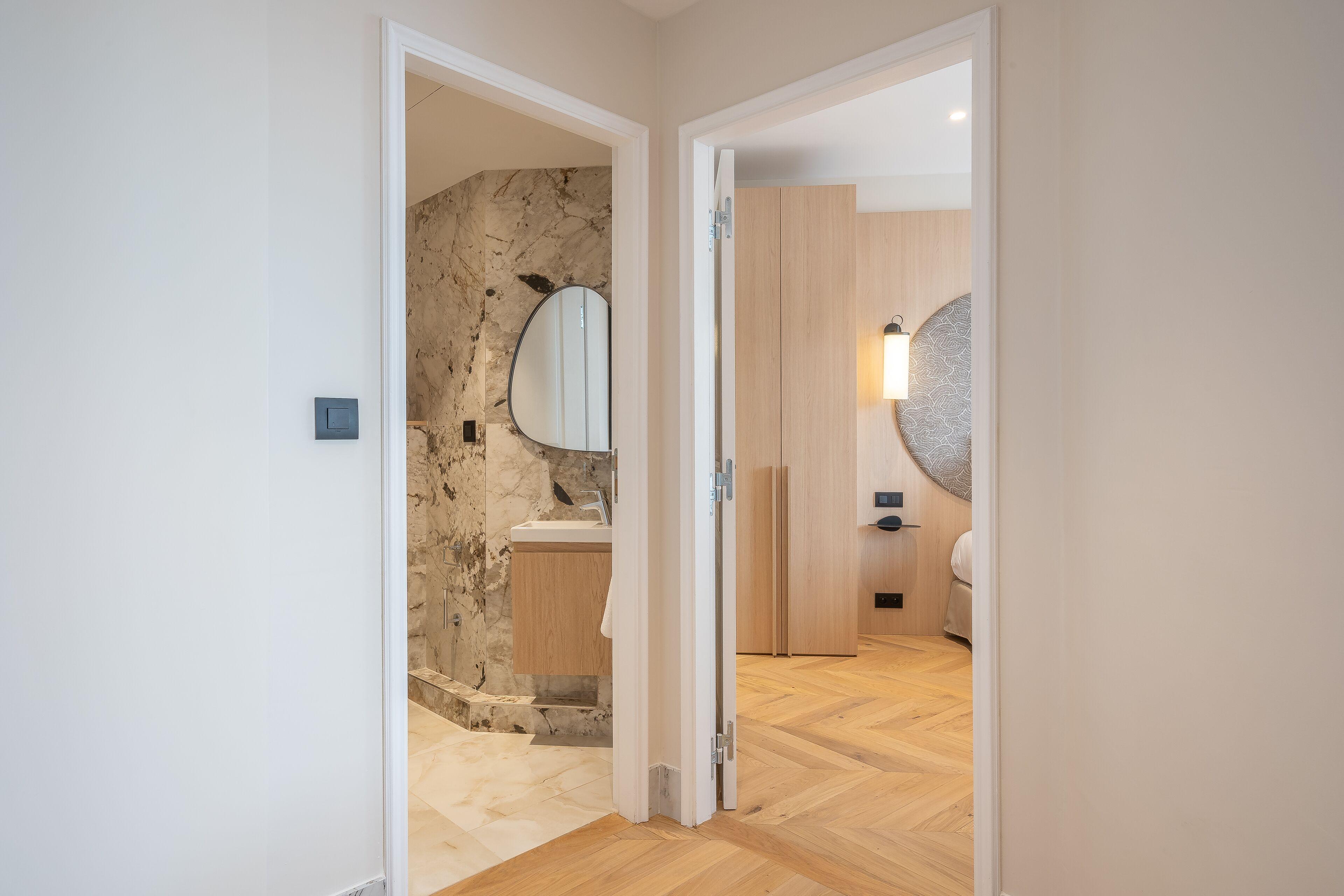 Yuna Saint-germain-des-pres - Serviced